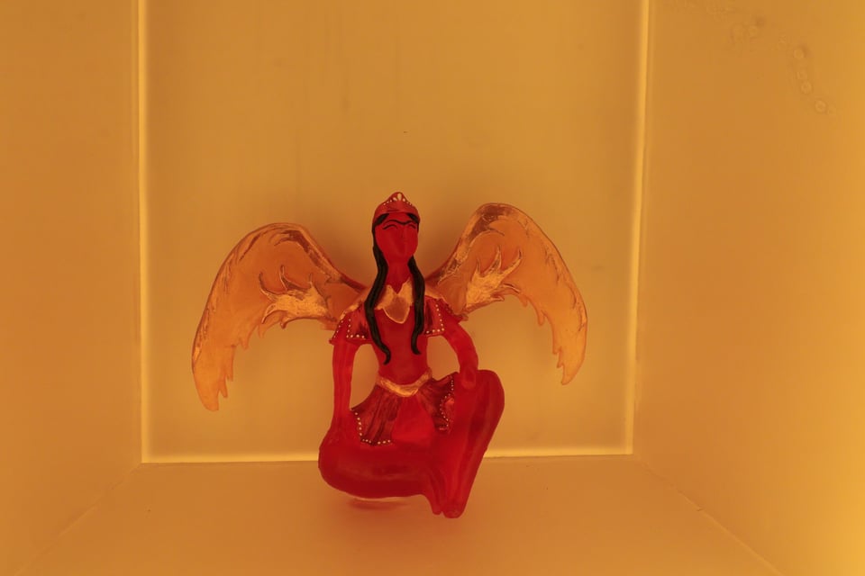 Ava 4